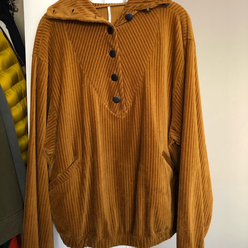 Velvet Pullover